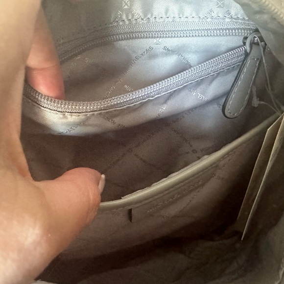 NWT: Michael Kors Quilted Winnie Medium Backpack - Picture 4 of 8